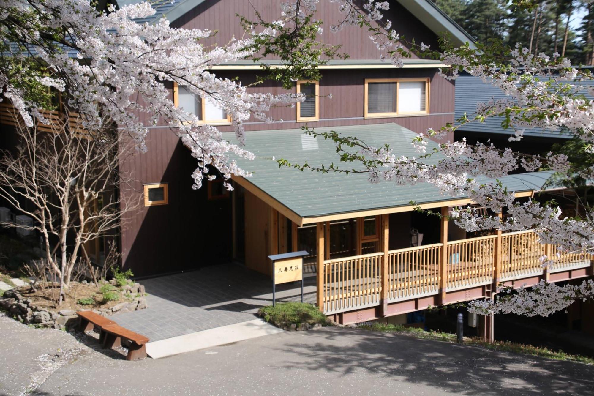 Yasuesou Hotel Ikeda  Buitenkant foto