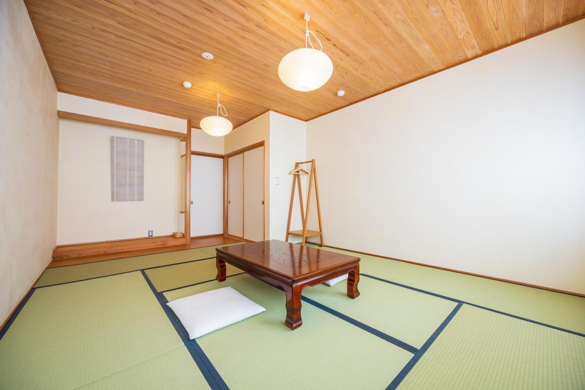 Yasuesou Hotel Ikeda  Buitenkant foto