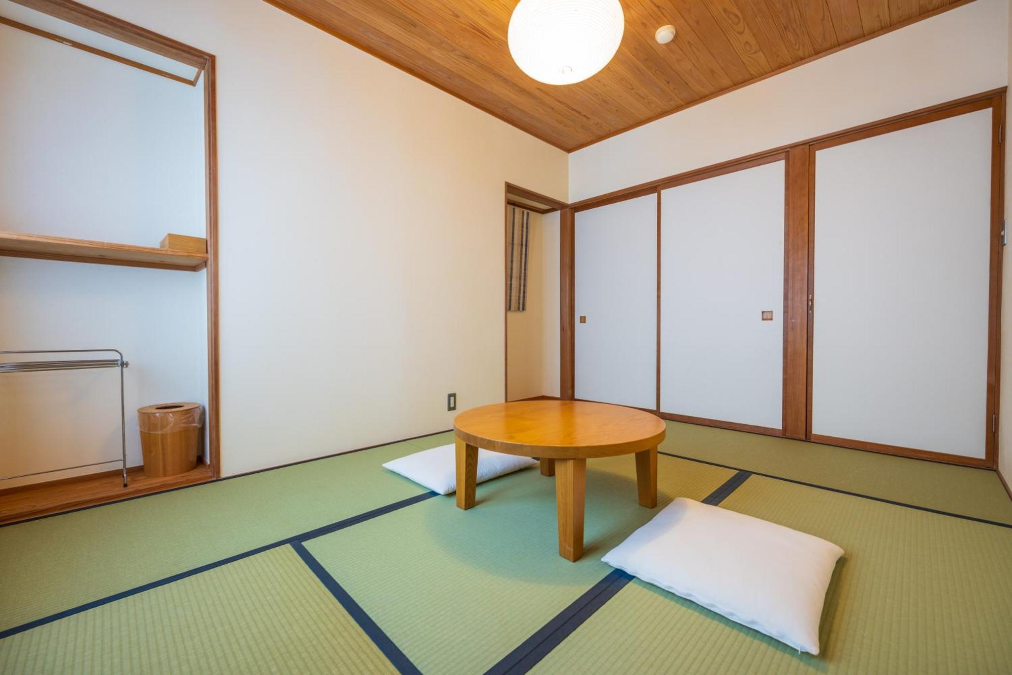 Yasuesou Hotel Ikeda  Buitenkant foto